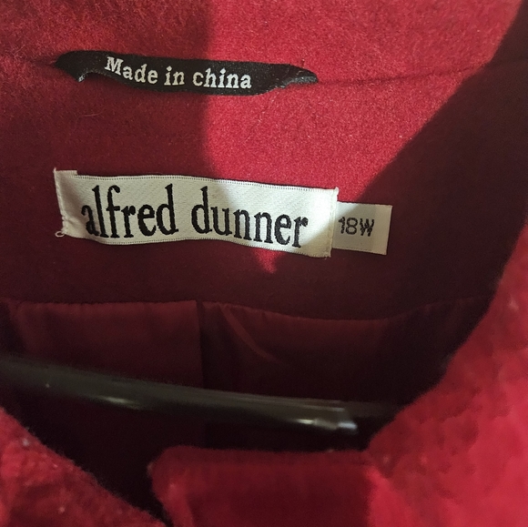 Women jacket - Picture 2 of 2